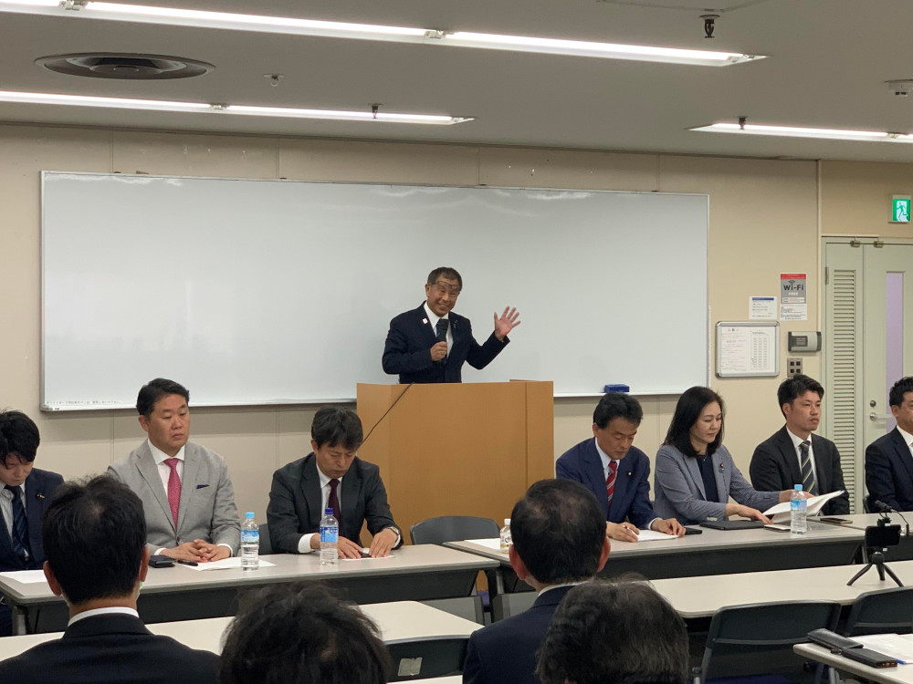 兵庫維新の会にて、今回新たに統一地方選挙で当選した新人議員研修会で講演いたしました。