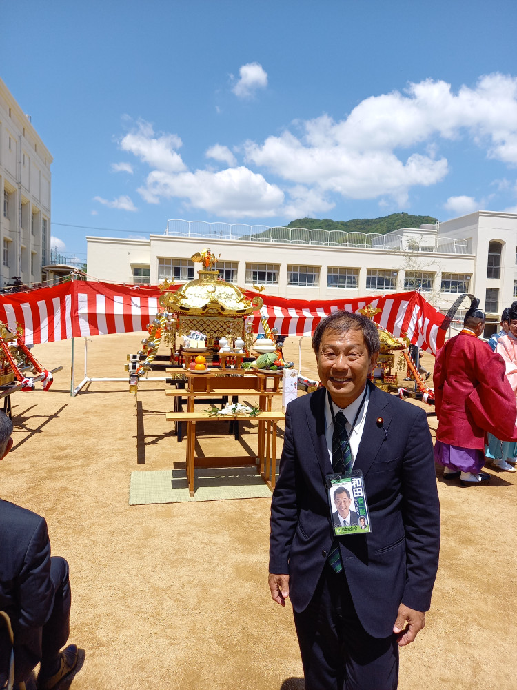 須磨区板宿八幡神社の春季例大祭に出席いたしました。