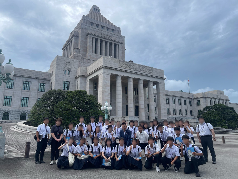 母校である神戸高校の東京キャピタルツアーにて、伊東代議士とともに後輩の皆さんのお世話をいたしました！