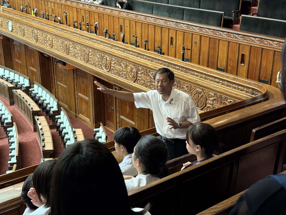 母校である神戸高校の東京キャピタルツアーにて、国会見学のお世話をさせていただきました!
