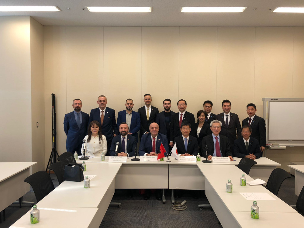 日本・アルバニア友好議員連盟の総会にて