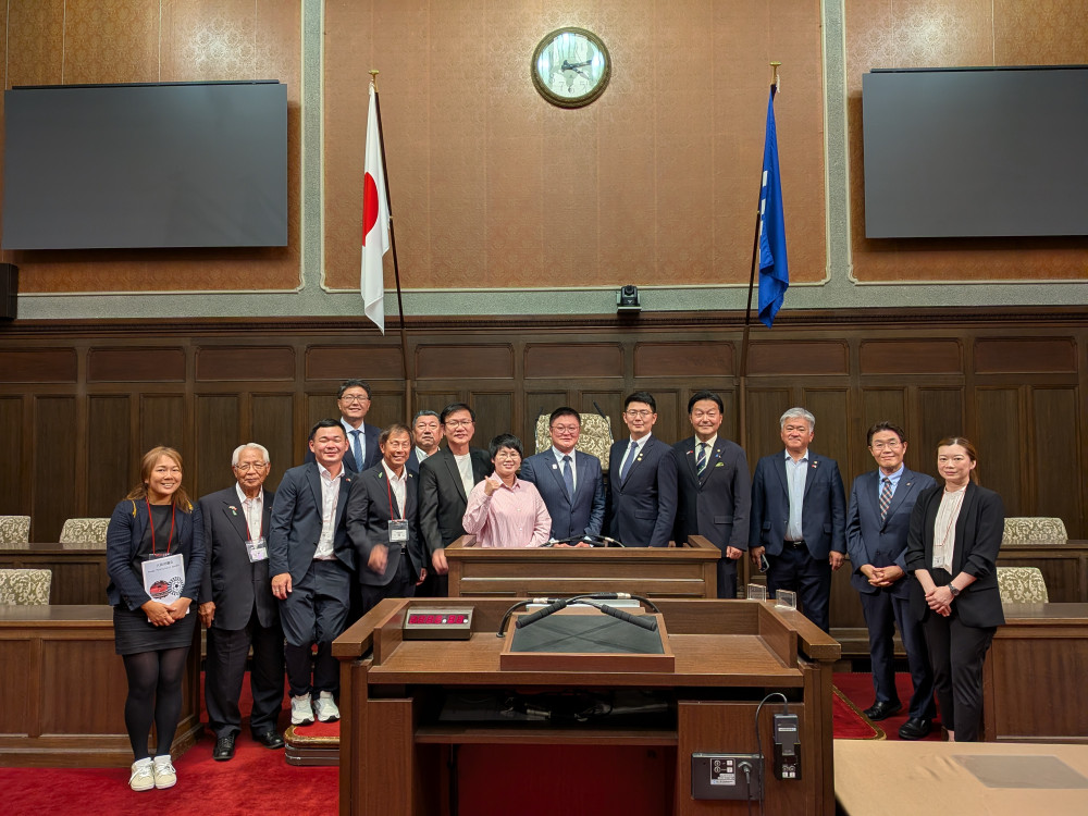 旧知の台湾・台中市会議員の皆さんと意見交換