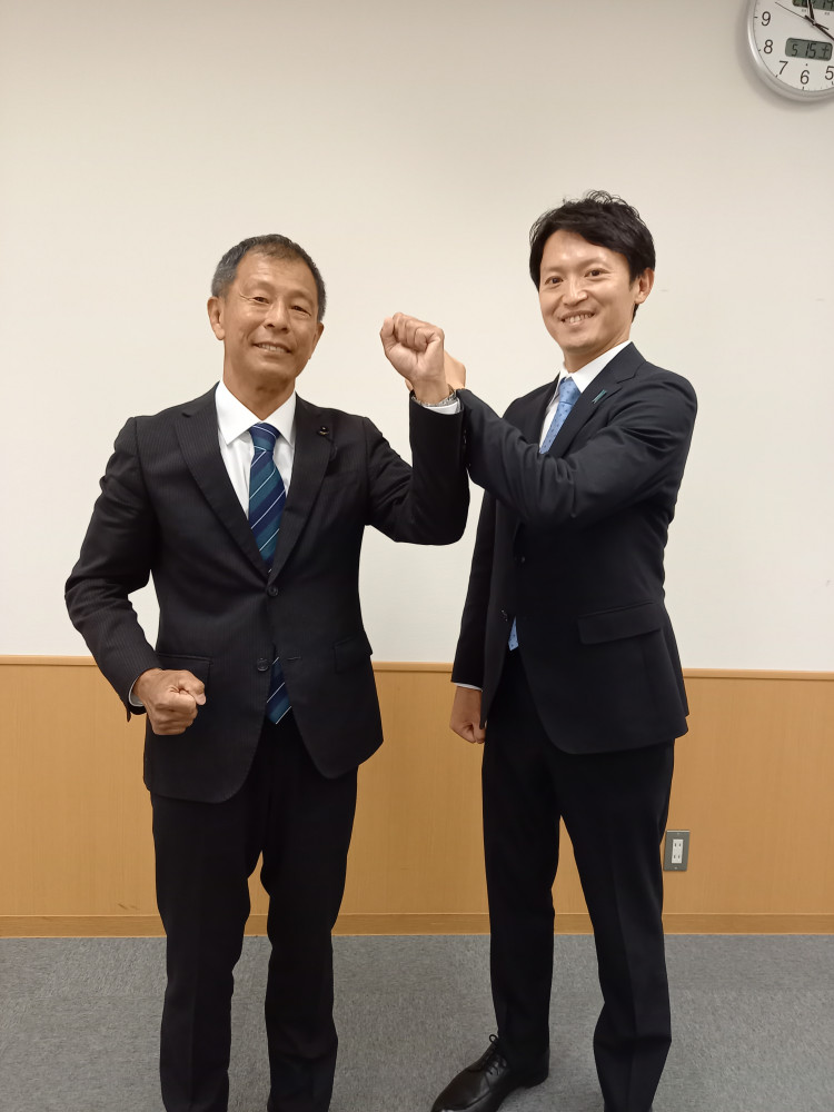 維新の会が知事選において推薦を決定した さいとう元彦 さんと兵庫維新の会として意見交換しました。