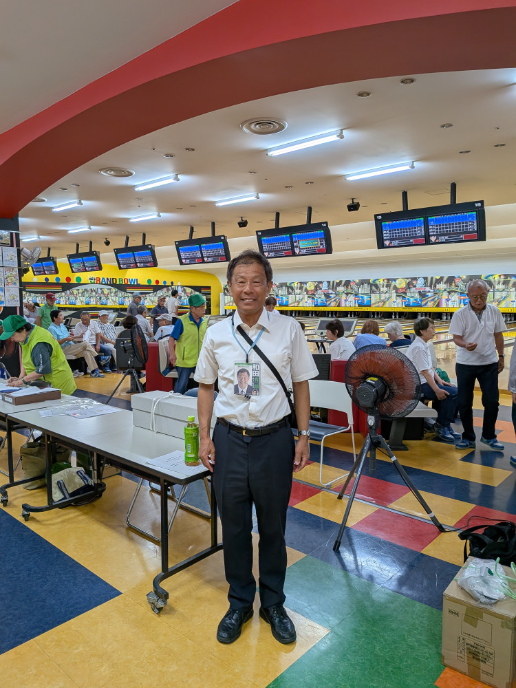 垂水区老人クラブ連合会主催ボーリング大会にに遺品出席しました。