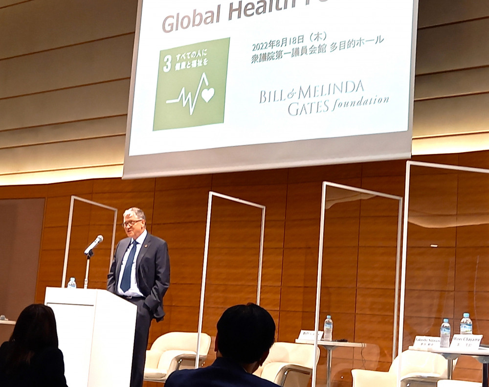 ビル・ゲイツさんを招いてのグローバルヘルスケアに関するシンポジウムに参加しました。